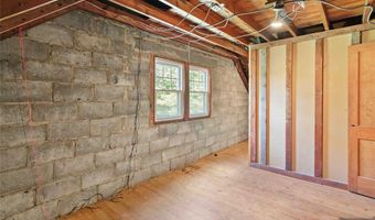 5 Fanwood Ct, West Milford, NJ 07421