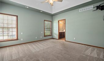 939 Barberry Cir, Amherst, OH 44001