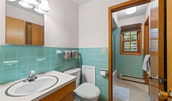1611 Winterhaven Ave, Ashtabula, OH 44004