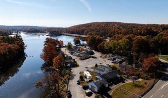 751 Washington St 22, Auburn, MA 01501