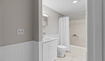 66 Girard Ave 401, Newport, RI 02840