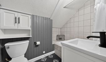 757 E 1000 N, Alexandria, IN 46001