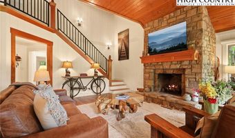 870 Clubhouse Dr A2, Banner Elk, NC 28604