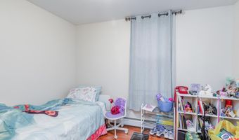 27 W 4TH St, Bayonne, NJ 07002