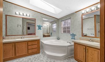 197 Old Homestead Rd, Big Sandy, TN 38221
