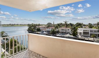 9440 W Bay Harbor Dr 5C, Bay Harbor Islands, FL 33154
