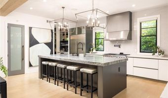 2469 River Oak Dr, Decatur, GA 30033