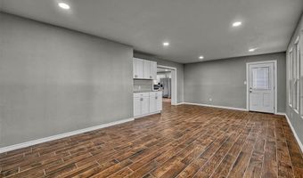 2404 N Robin St, Altus, OK 73521