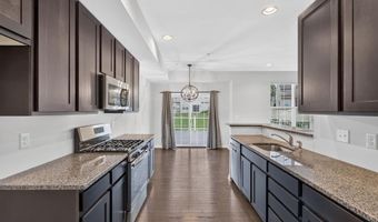 1497 CASPIAN St, Allentown, PA 18104