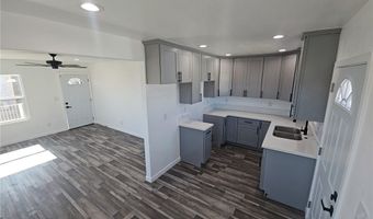 1551 Del Amo Blvd, Torrance, CA 90501