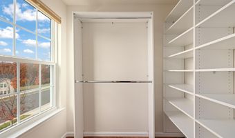 42174 WINNING GLORY Dr, Aldie, VA 20105