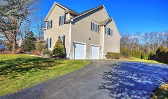 6 Grandstand Dr, Lincoln, RI 02865