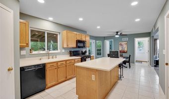 2371 Riverbluff Dr, Arnold, MO 63010