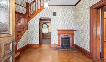 74 Highland St, Woonsocket, RI 02895