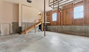 95 Hitching Post Ln, Bedford, NH 03110