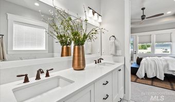 9622 W Sparks Lake Ct, Boise, ID 83714