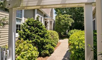 61 Seal Island Rd, Bristol, RI 02809