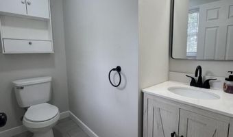10501 Nc 211, Aberdeen, NC 28315