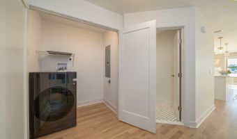 74 Quarry Dock Rd 74, Branford, CT 06405