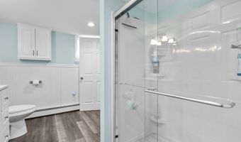 13 Canton Valley Cir, Canton, CT 06019