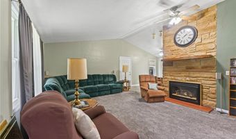 3350 Black Oak Ln, Austintown, OH 44511