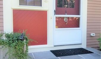 97 Narragansett Ave C3, Newport, RI 02840