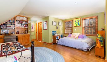 150 N Old Stone Bridge Rd, Cos Cob, CT 06807