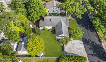 109 Capstan Ave, Beachwood, NJ 08722