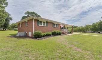 1020 Bern Cir, Anderson, SC 29626