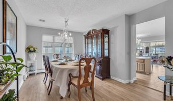 7 Alton Ct, Toms River, NJ 08757