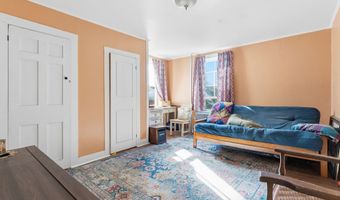 60 Chaplin St, Chaplin, CT 06235