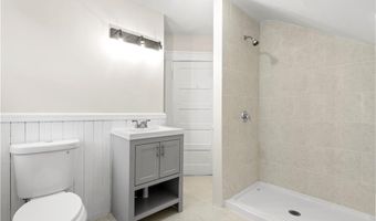 15 Spruce Ave, Cranston, RI 02910