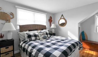 51 Egbert St, Bay Head, NJ 08742