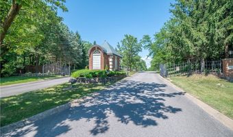 168 Wilcox Rd, Austintown, OH 44515