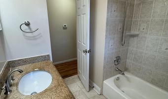 8001 HAMMOND St, Alexandria, VA 22309