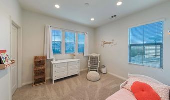 3035 Starry Night Dr, Escondido, CA 92029