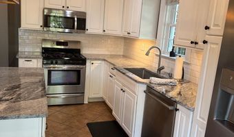 310 HOPKINS Rd, Baltimore, MD 21212