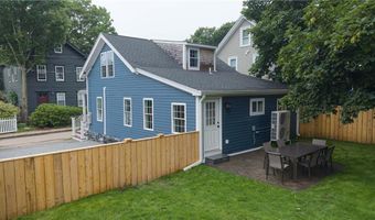 57 Callender Ave, Newport, RI 02840