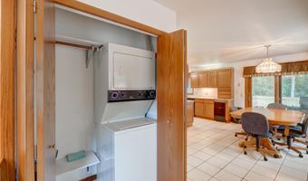 5241 Dommers Dr, Fitchburg, WI 53711