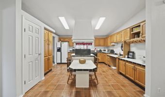 301 Hidden River Dr, Adrian, MI 49221