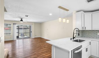 2823 BOULDER FALLS Ct, Apopka, FL 32703