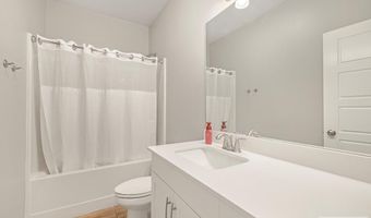 408 N Curlew Dr, Ammon, ID 83401