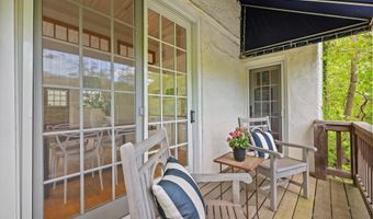 301 Valley Rd, Cos Cob, CT 06807