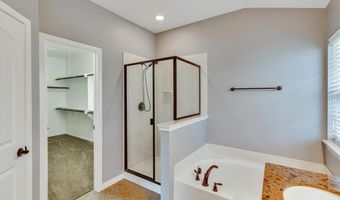 3912 Amberwood Dr, Addison, TX 75001