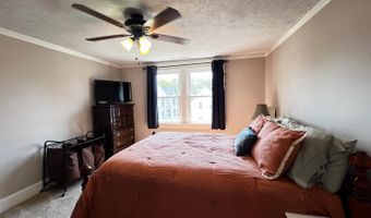 215 N Main St, Batesville, IN 47006