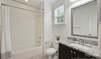 1435 Tippah Park Ct, Charlotte, NC 28205