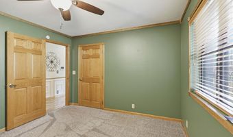 1426 E State Line Rd, Baxter Springs, KS 66713