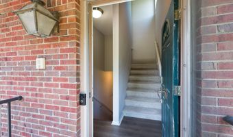 2865 Barclay Way, Ann Arbor, MI 48105