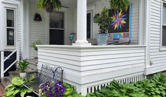 15 McKinley St, Bangor, ME 04401