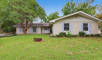 506 Esplanade Ave, Bay St. Louis, MS 39520